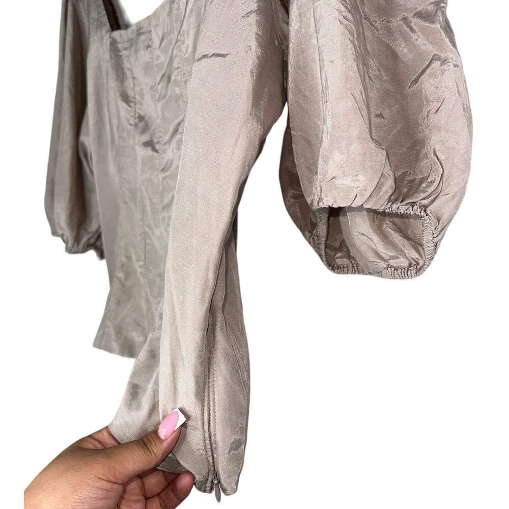 NWT Abercrombie & Fitch Tan Ruched Back Puff Sleeve Crop Top Blouse Size XL - Picture 5 of 9